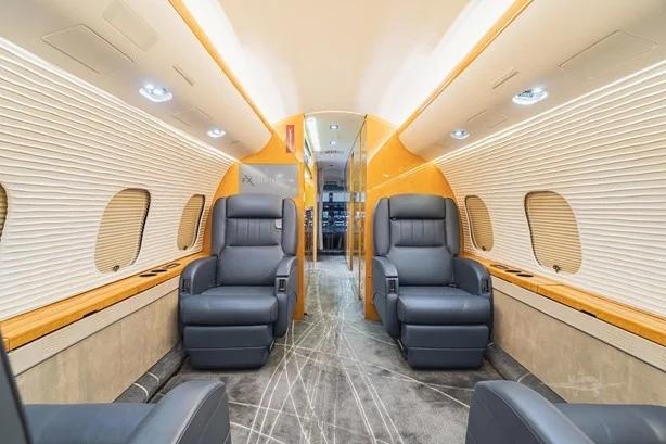 2000 BOMBARDIER GLOBAL EXPRESS Photo 4