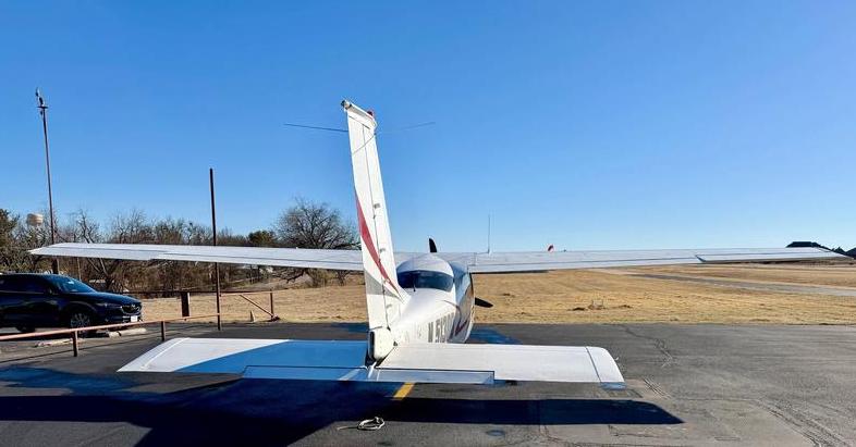 1977 CESSNA CARDINAL 177RG Photo 5