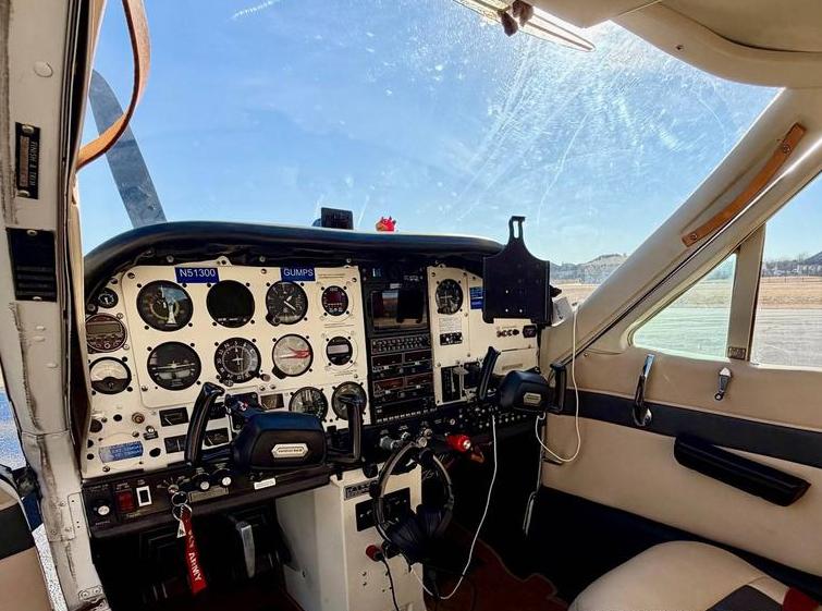 1977 CESSNA CARDINAL 177RG Photo 4