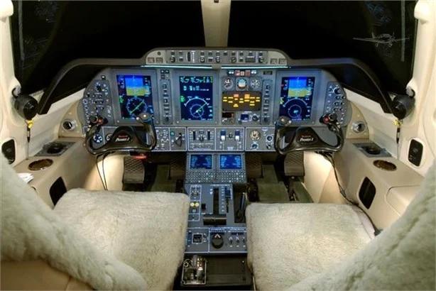 2004 BEECHCRAFT PREMIER I Photo 5