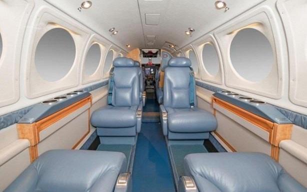 2005 BEECHCRAFT KING AIR B200 Photo 3