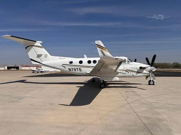 1985 BEECHCRAFT KING AIR 300 Photo 3