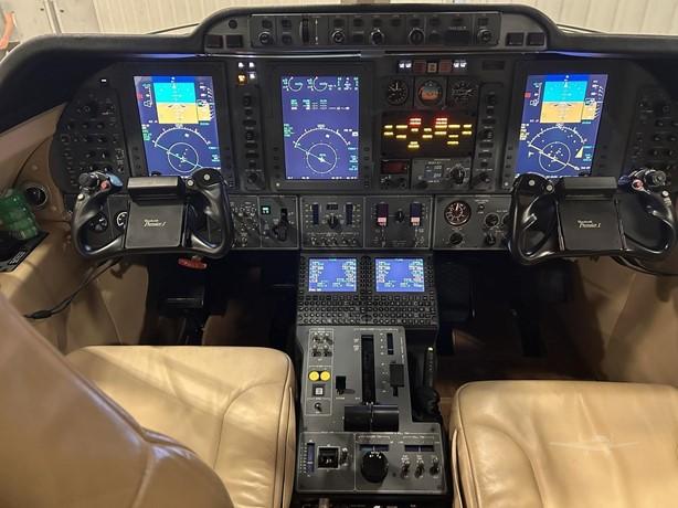 2004 BEECHCRAFT PREMIER I Photo 3