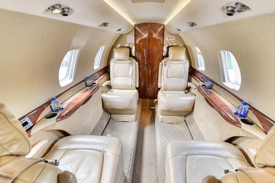 2006 Citation Sovereign Photo 5