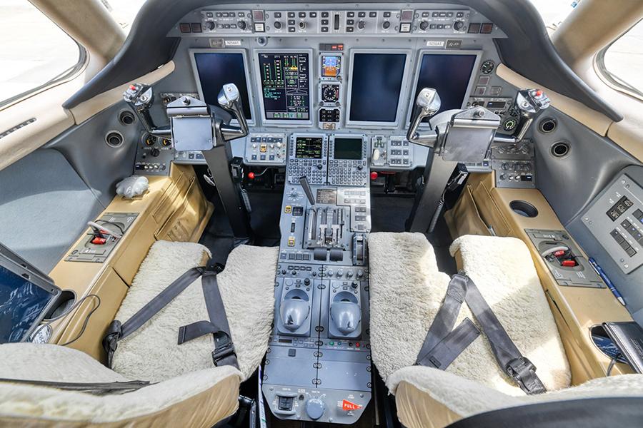 2006 Citation Sovereign Photo 3