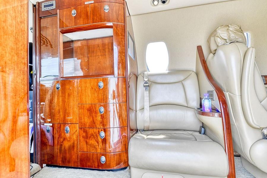 2006 Citation Sovereign Photo 2