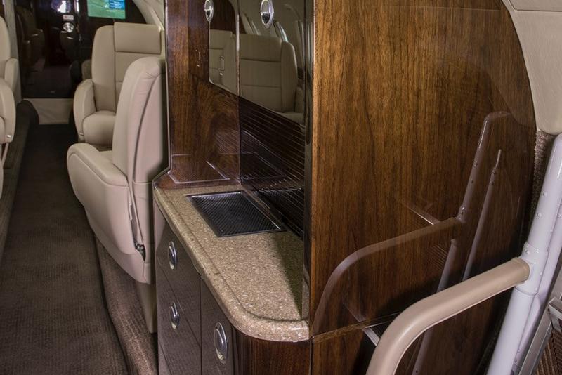 2008 HAWKER 750 Photo 7