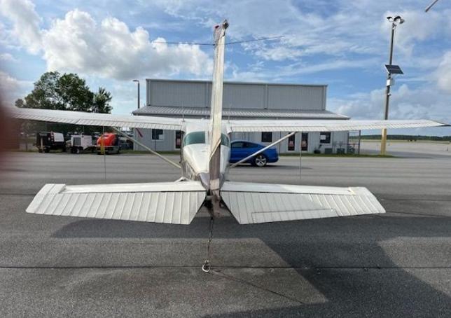 1977 CESSNA 172N SKYHAWK Photo 4