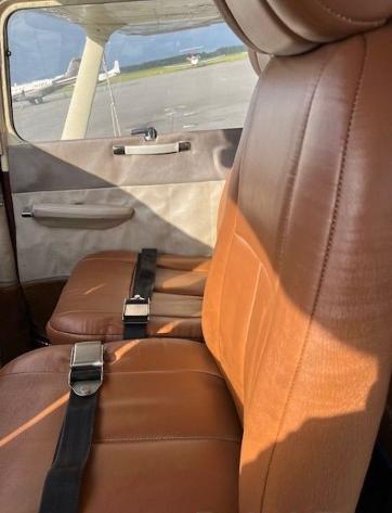 1977 CESSNA 172N SKYHAWK Photo 3