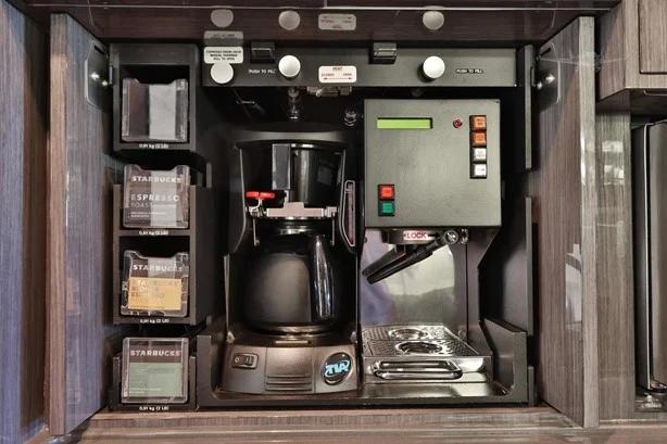 2016 GULFSTREAM G450 Photo 3