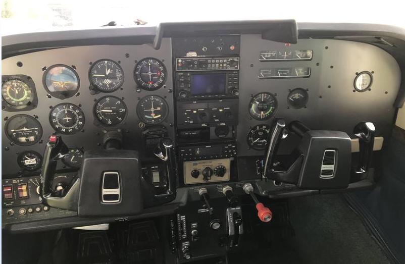 1972 Cessna 210L Photo 4