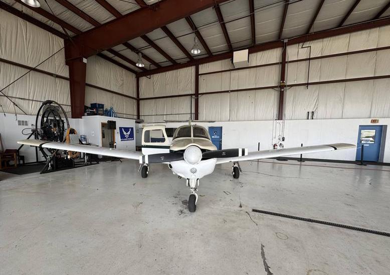 1979 Piper Arrow IV Photo 6