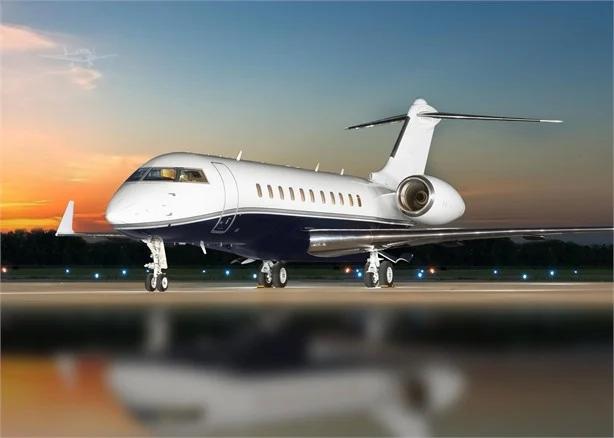 2006 BOMBARDIER GLOBAL 5000 Photo 2