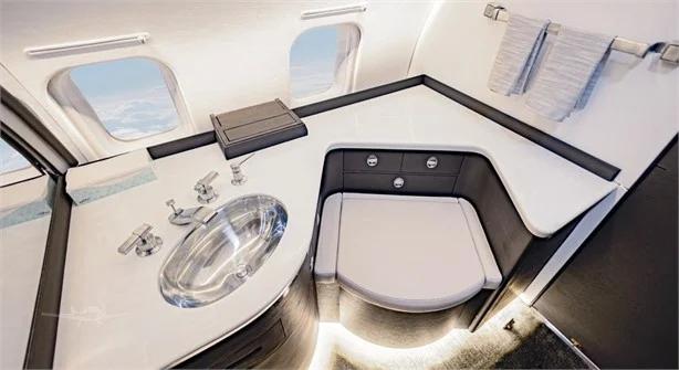 2000 BOMBARDIER GLOBAL EXPRESS Photo 2