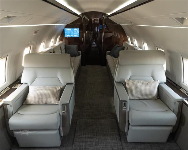 1997 BOMBARDIER CHALLENGER 604 Photo 3