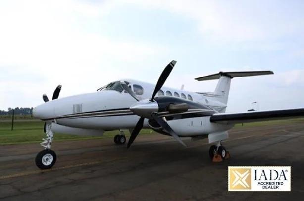 2011 BEECHCRAFT KING AIR 250 Photo 2