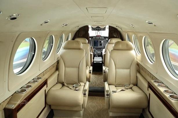 2011 BEECHCRAFT KING AIR 250 Photo 4