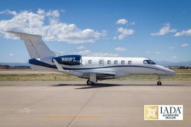 2019 EMBRAER PHENOM 300E Photo 2