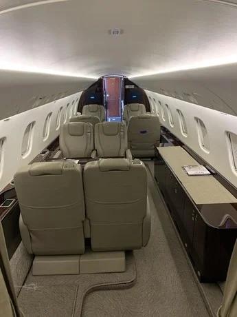 EMBRAER LEGACY 650 Photo 5