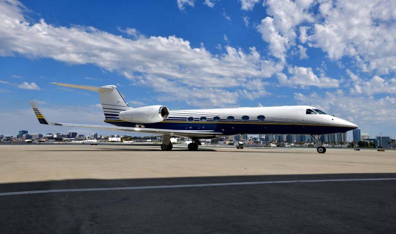 Gulfstream G450 Photo 2