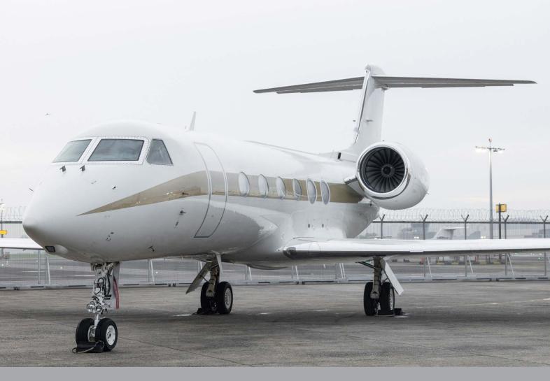 Gulfstream G450 Photo 2