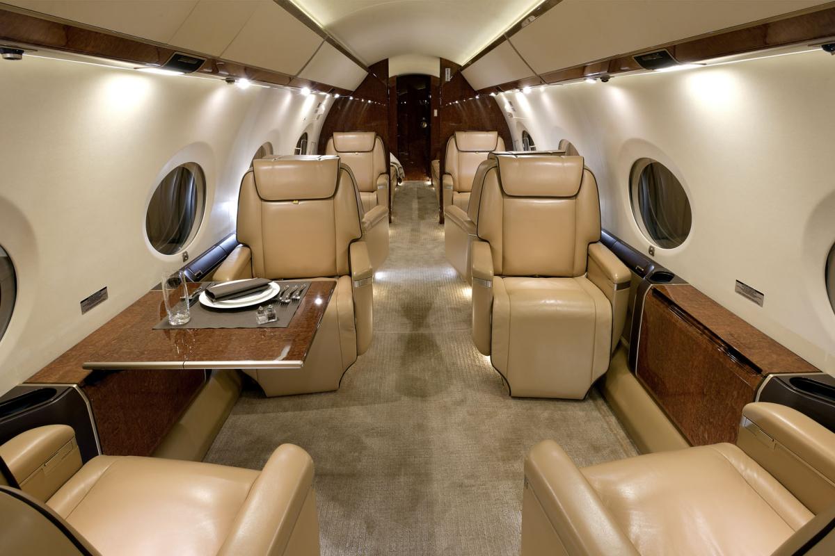 2015 Gulfstream G550 Photo 3