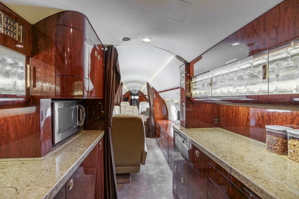 2002 Gulfstream GIV-SP Photo 4