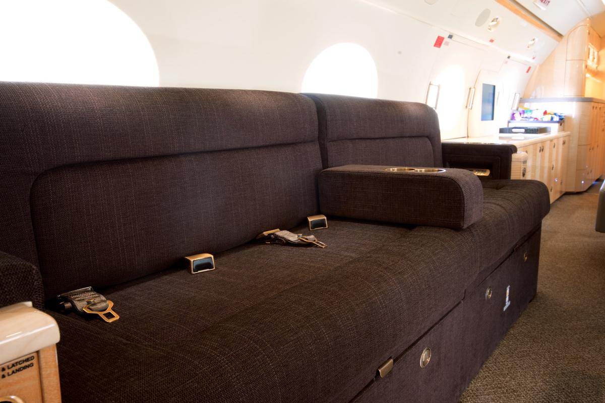 2008 Gulfstream G550 Photo 3