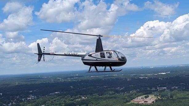 2009 ROBINSON R44 RAVEN II Photo 2