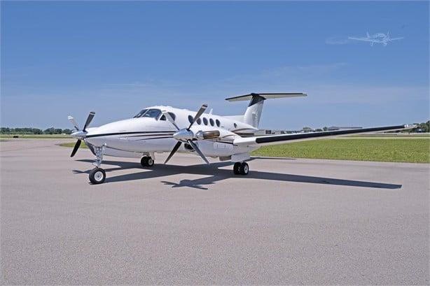 1983 BEECHCRAFT KING AIR B200 Photo 2