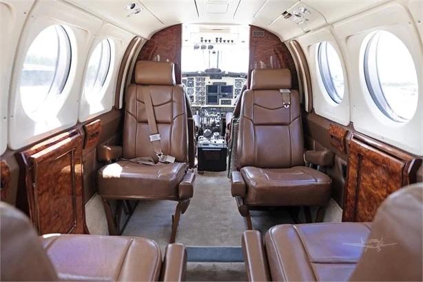 1983 BEECHCRAFT KING AIR B200 Photo 7