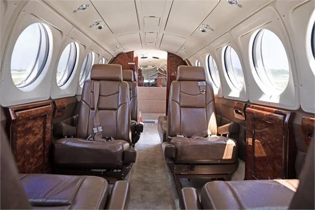1983 BEECHCRAFT KING AIR B200 Photo 2
