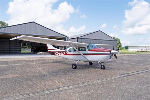 1963 CESSNA 210 Photo 3