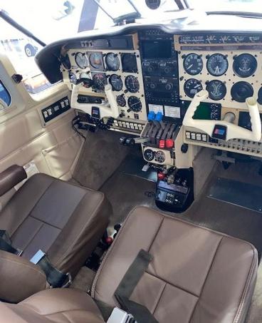 1980 PIPER AZTEC F Photo 5