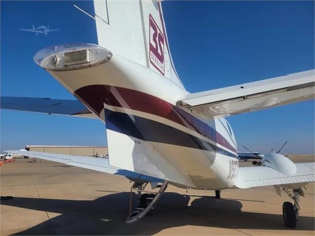 1991 BEECHCRAFT KING AIR C90A Photo 5