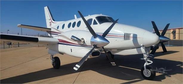 1991 BEECHCRAFT KING AIR C90A Photo 6