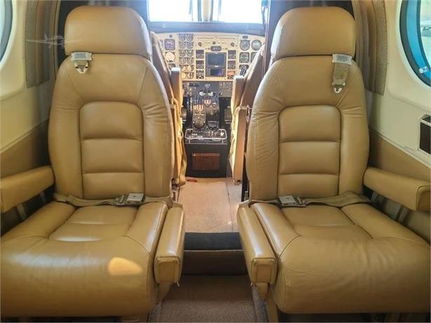 1991 BEECHCRAFT KING AIR C90A Photo 5