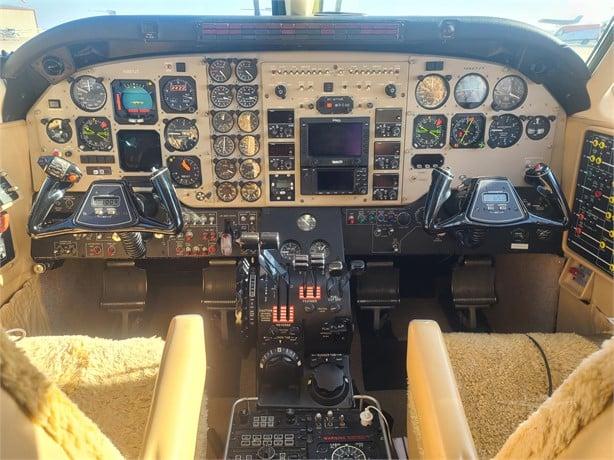 1991 BEECHCRAFT KING AIR C90A Photo 7