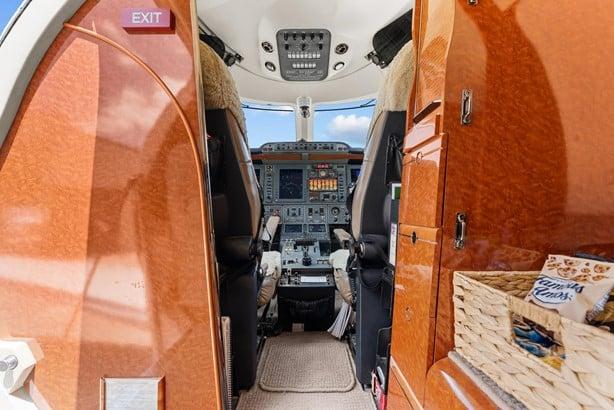 2004 BEECHCRAFT PREMIER I Photo 4
