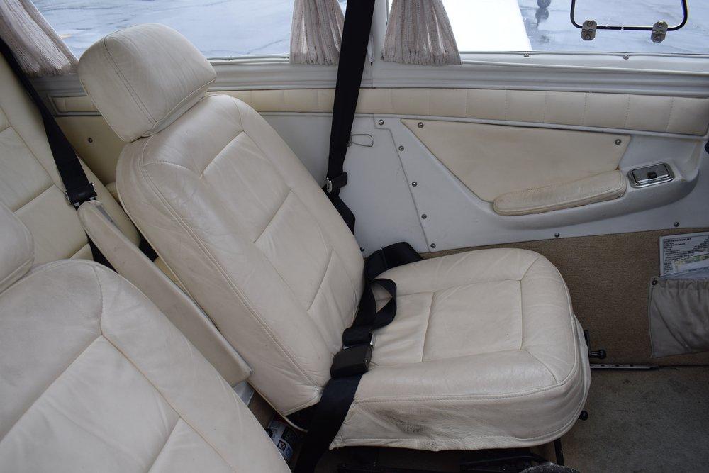 1982 Mooney M20J Photo 4