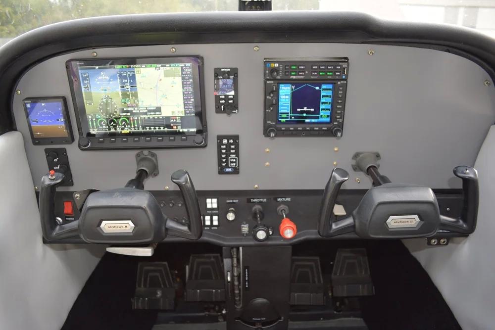 1978 Cessna 172N Photo 2