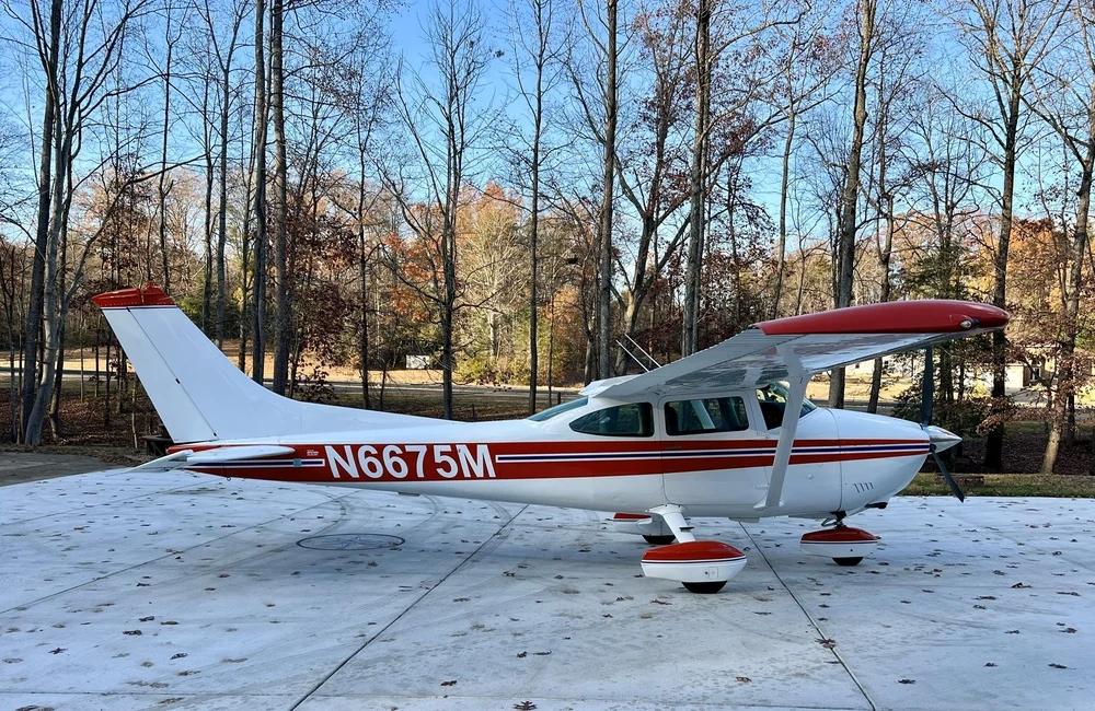 1975 Cessna 182P Photo 3