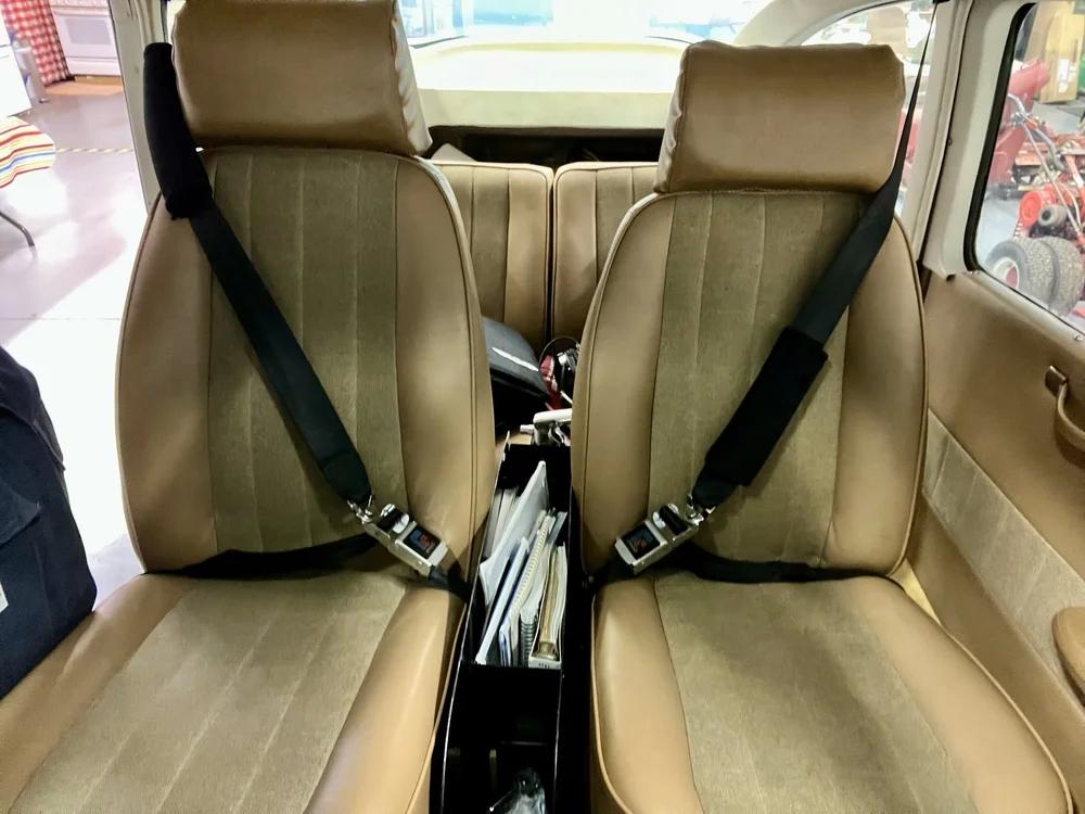 1975 Cessna 182P Photo 5