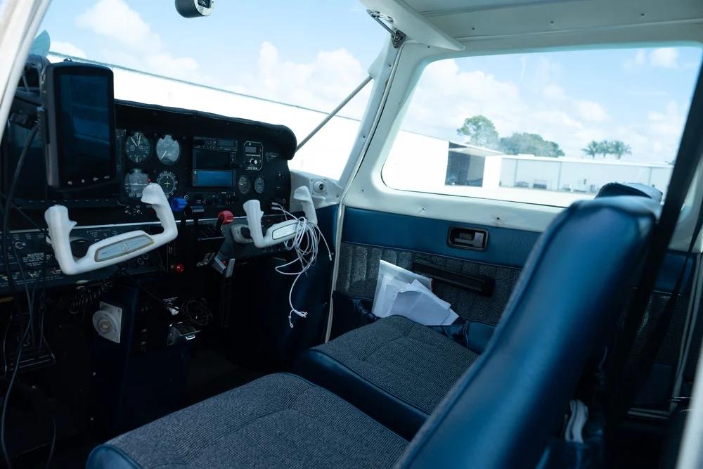 1975 Beech Sierra B24R Photo 7