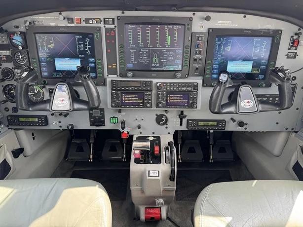 2007 PIPER MERIDIAN Photo 3