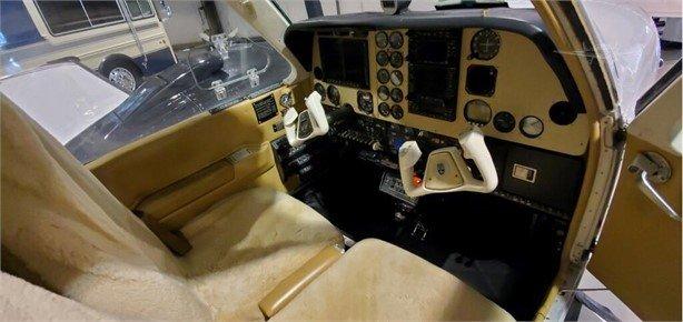 1993 Beech Baron 58 Photo 4