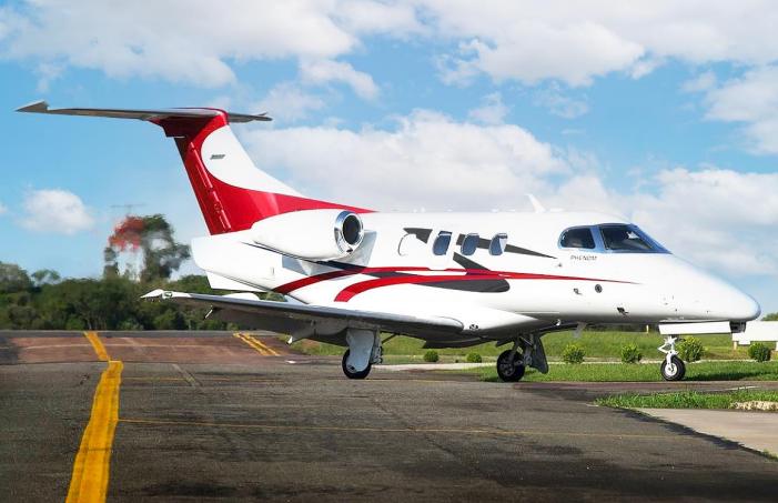2010 Embraer Phenom 100 Photo 2