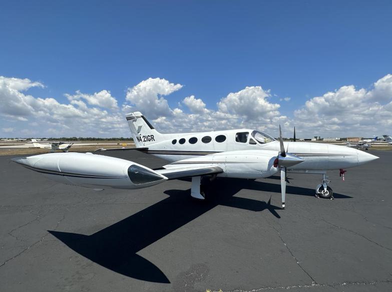 1974 Cessna 421B Photo 2