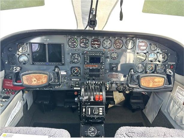 1974 CESSNA 421B Photo 6