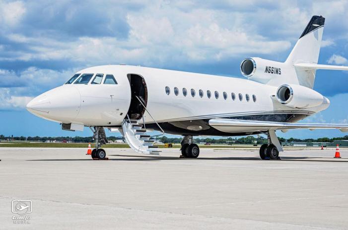 1988 Dassault Falcon 900 Photo 2